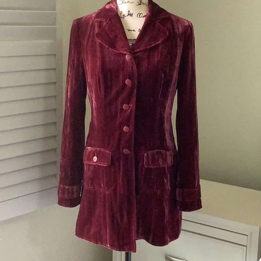 Maroon vintage velvet fitted blazer